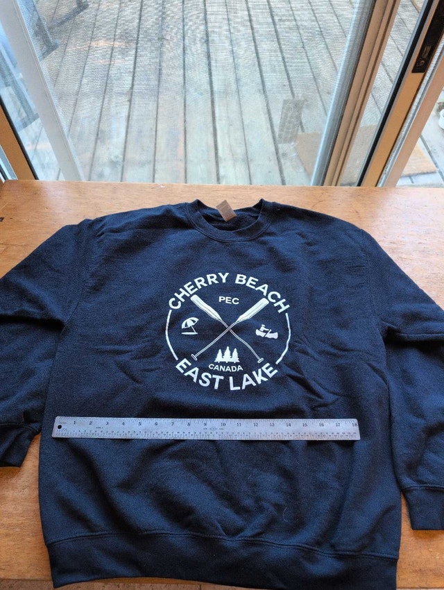 Gildan Heavy Blend Crewneck Sweatshirt Cherry Beach PEC