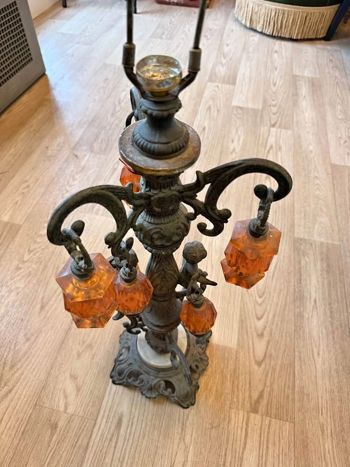 Extremely rare Accurate Castings cherubim lamp base (no shade)