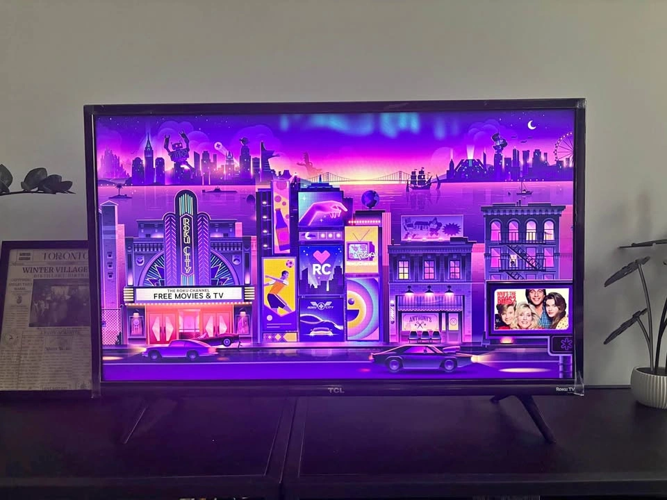 TCL 32” Smart Roku TV