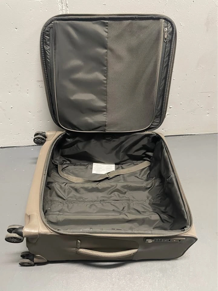 Samsonite B-Lite carry-on suitcase - photo 4