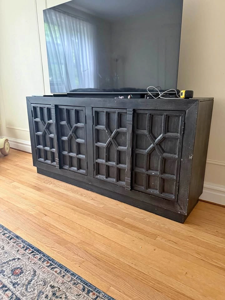 Modern Black TV Stand / Media Console – Great Condition