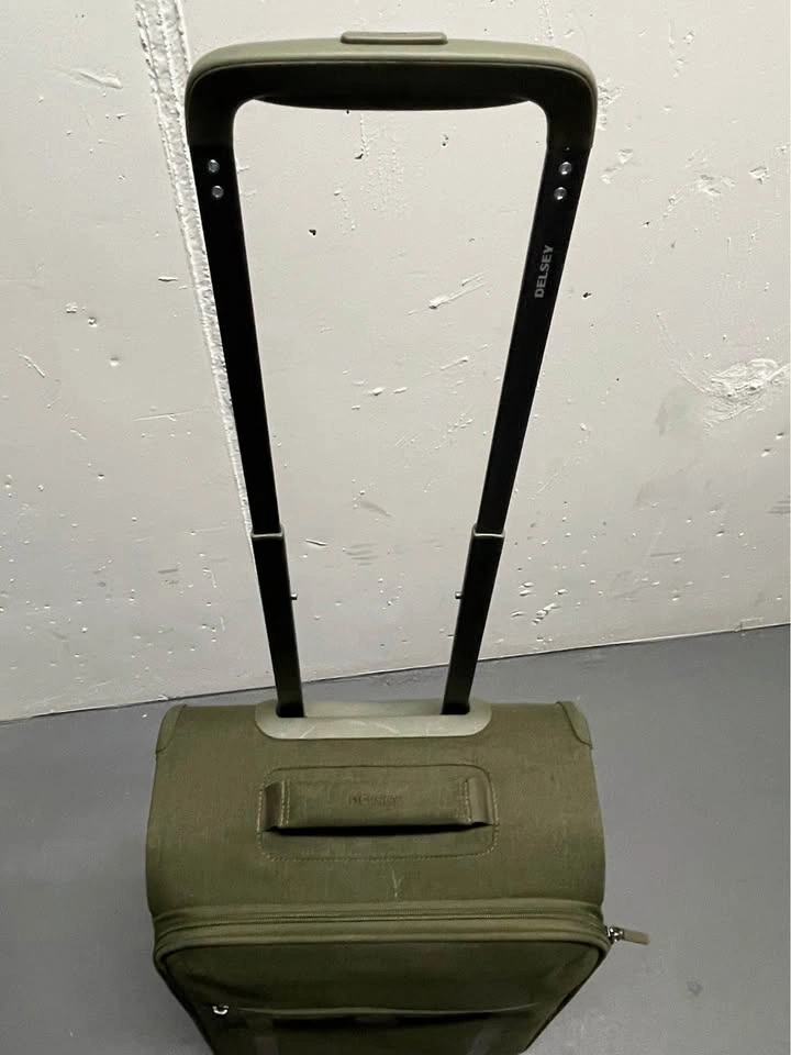 Delsey Vintage Small Suitcase - photo 5