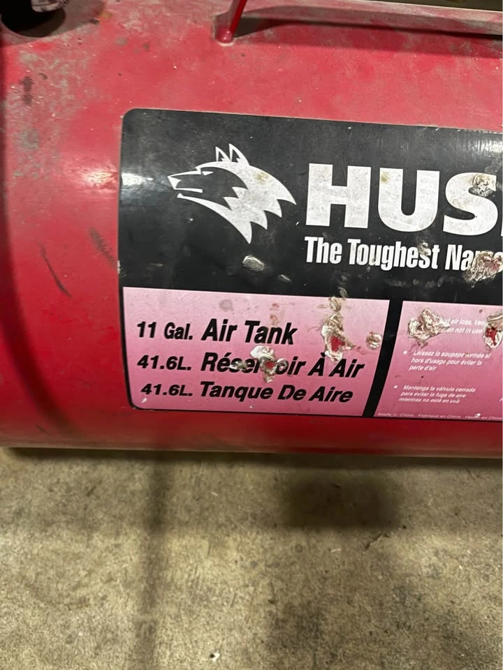 Husky Portable Air Tank. 11 Gallon - photo 2