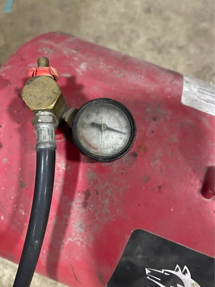 Husky Portable Air Tank. 11 Gallon - photo 3