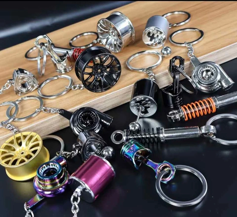 Car Part Keychain Set - photo 3