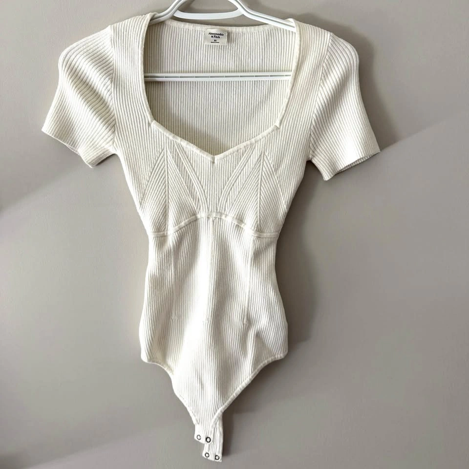 Abercrombie & Fitch Bodysuit Cream Size XS - READ