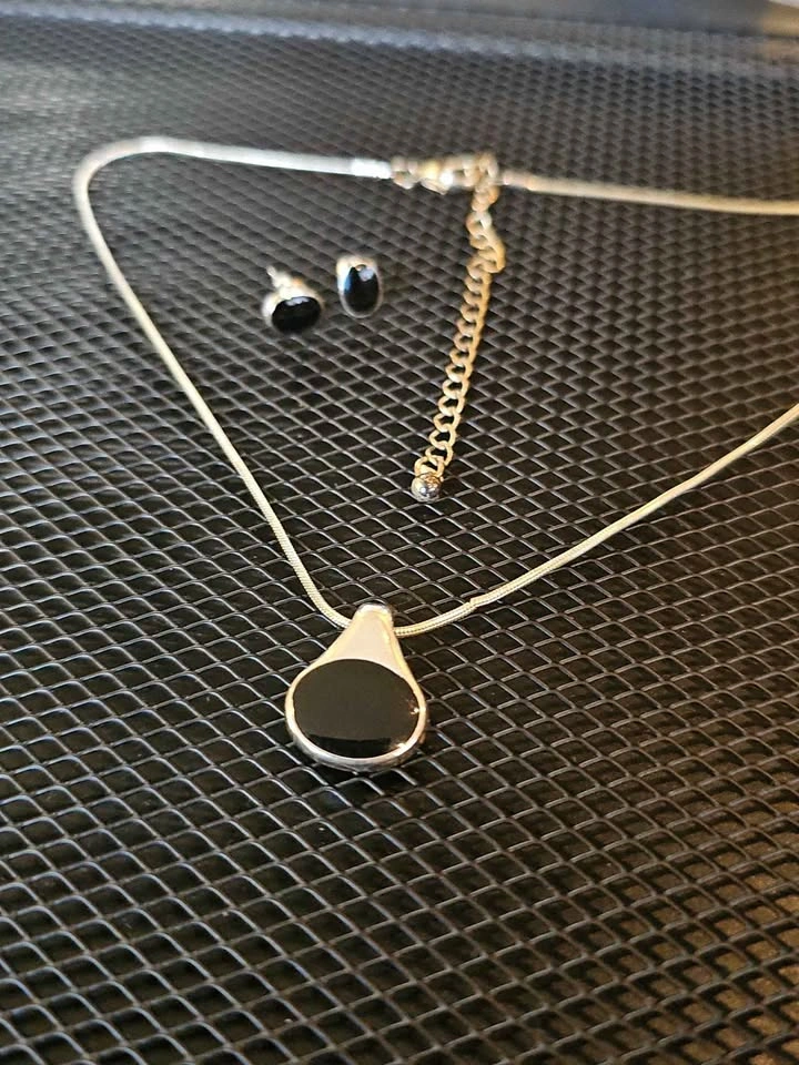 🖤 Midnight Drop Jewelry Set ✨ - photo 2