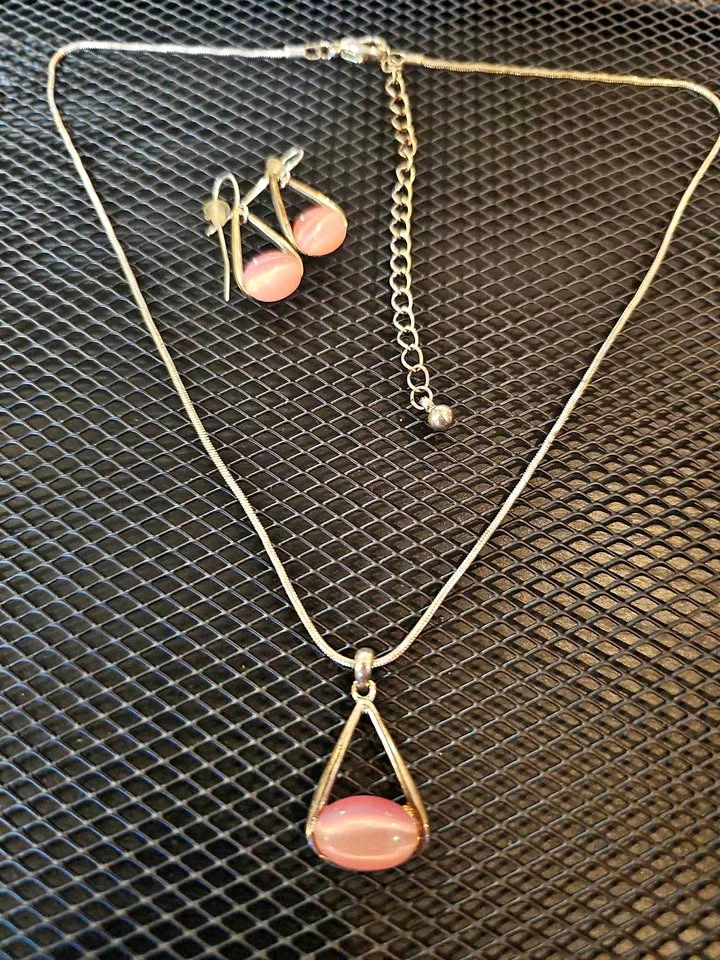 ✨ Pink Cat’s Eye Jewelry Set ✨