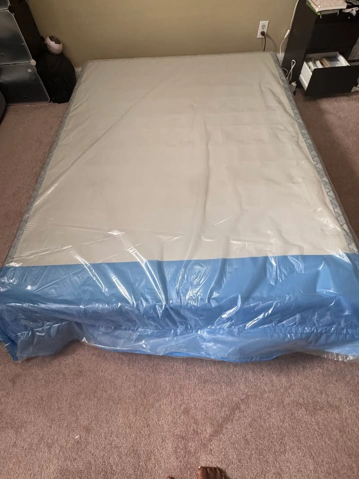 Queen size box spring - photo 2