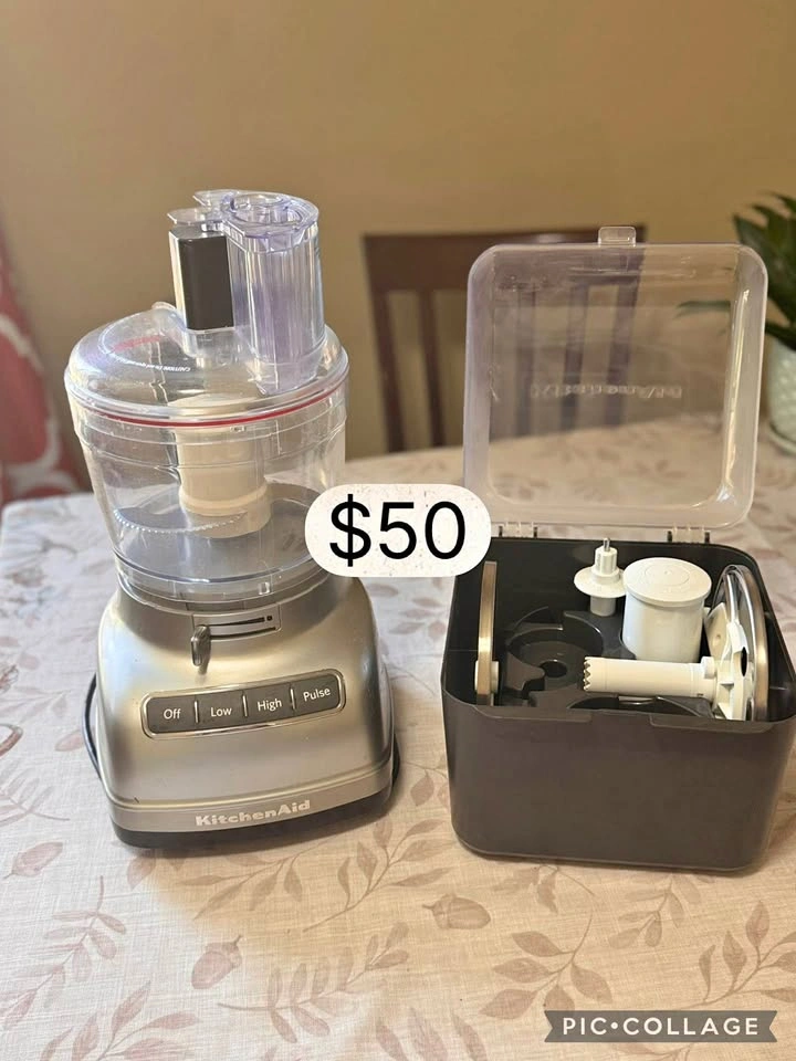 KitchenAid 7 cup and 3 cup bowls food processor