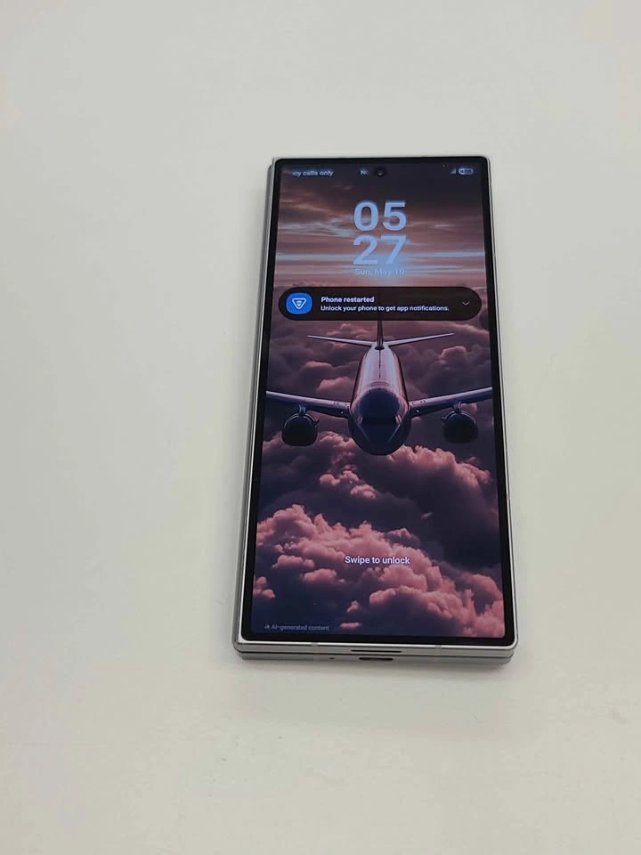 Samsung Z Fold 6 – 256GB – Silver Shadow (Grey) - photo 4