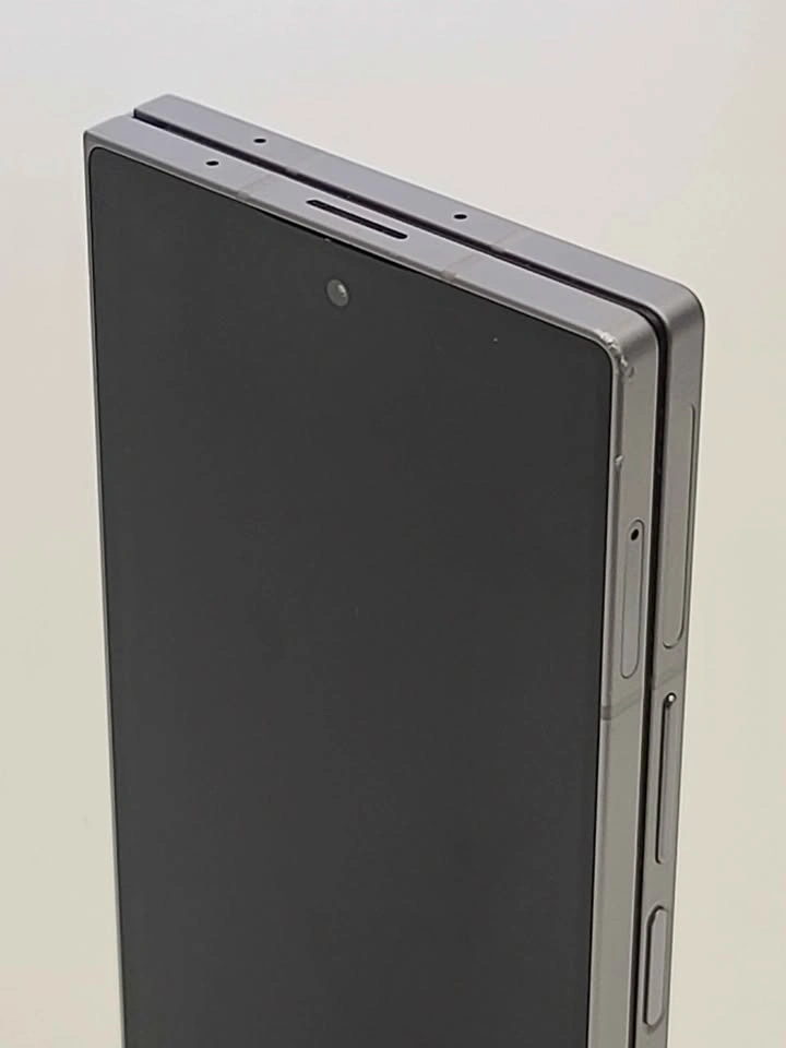 Samsung Z Fold 6 – 256GB – Silver Shadow (Grey) - photo 5
