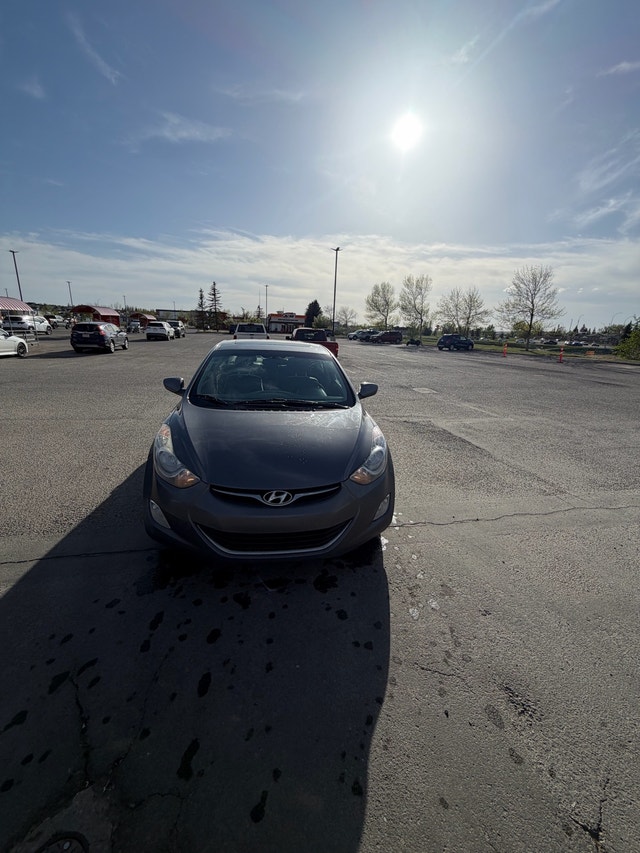 Hyundai Elantra 2012