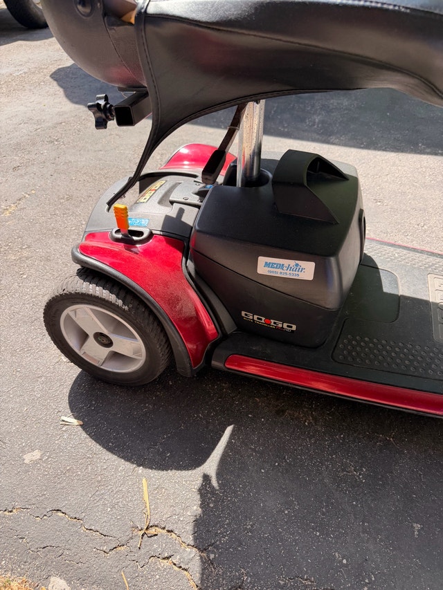 Mobility Scooter - BRAND NEW BATTERY - photo 5