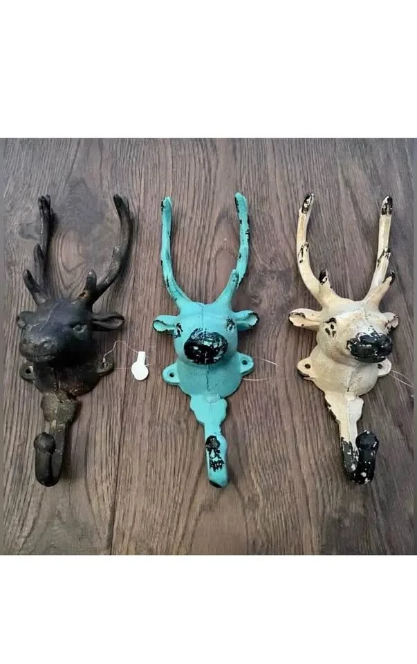 Metal antique looking deer hanging hooks (set) thumbnail