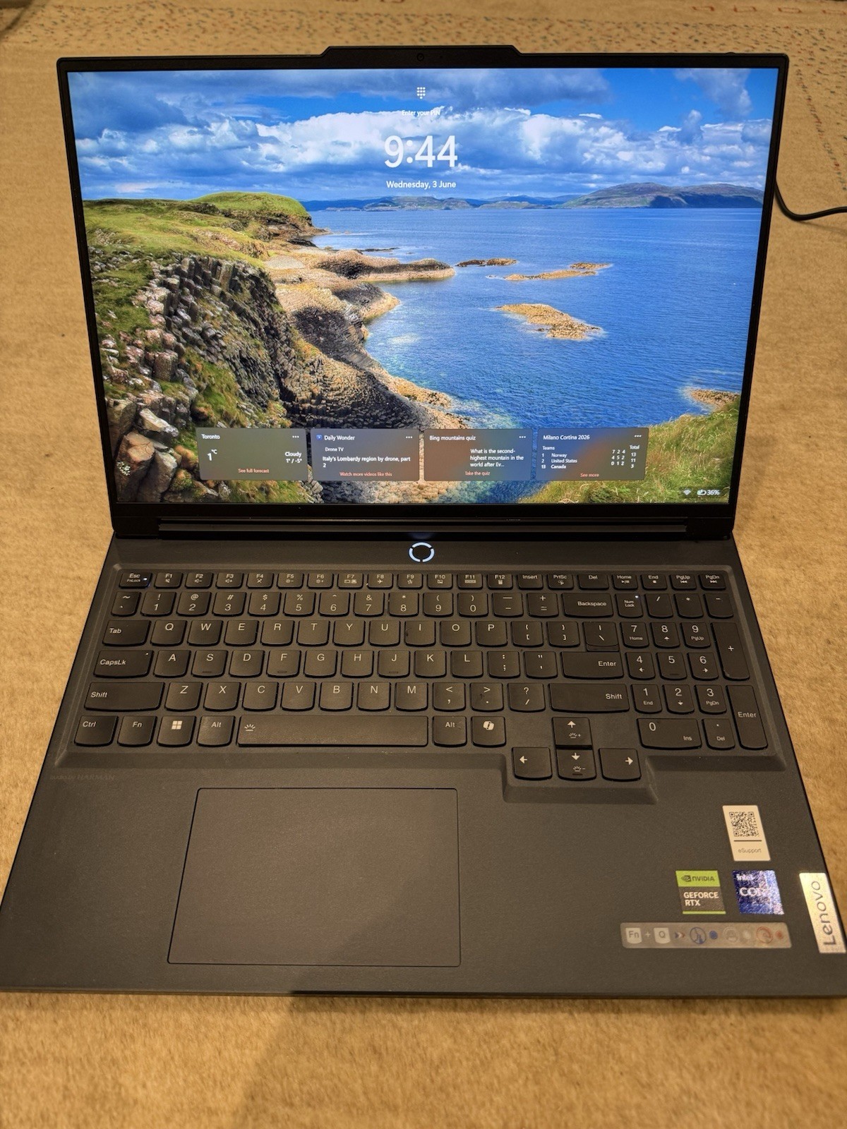 Lenovo Legion 7i 16” (240Hz) RTX 4070 32GB 1TB - Broken Spacebar