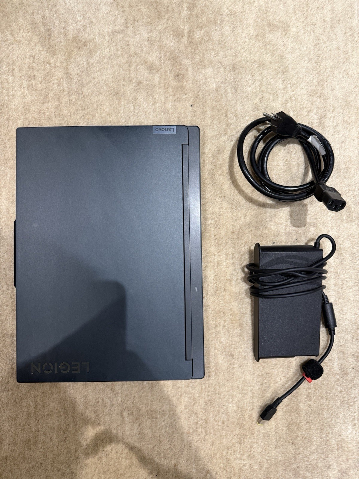 Lenovo Legion 7i 16” (240Hz) RTX 4070 32GB 1TB - Broken Spacebar - photo 4