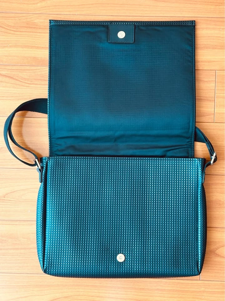 POLICE Black Textured Messenger Bag - photo 3