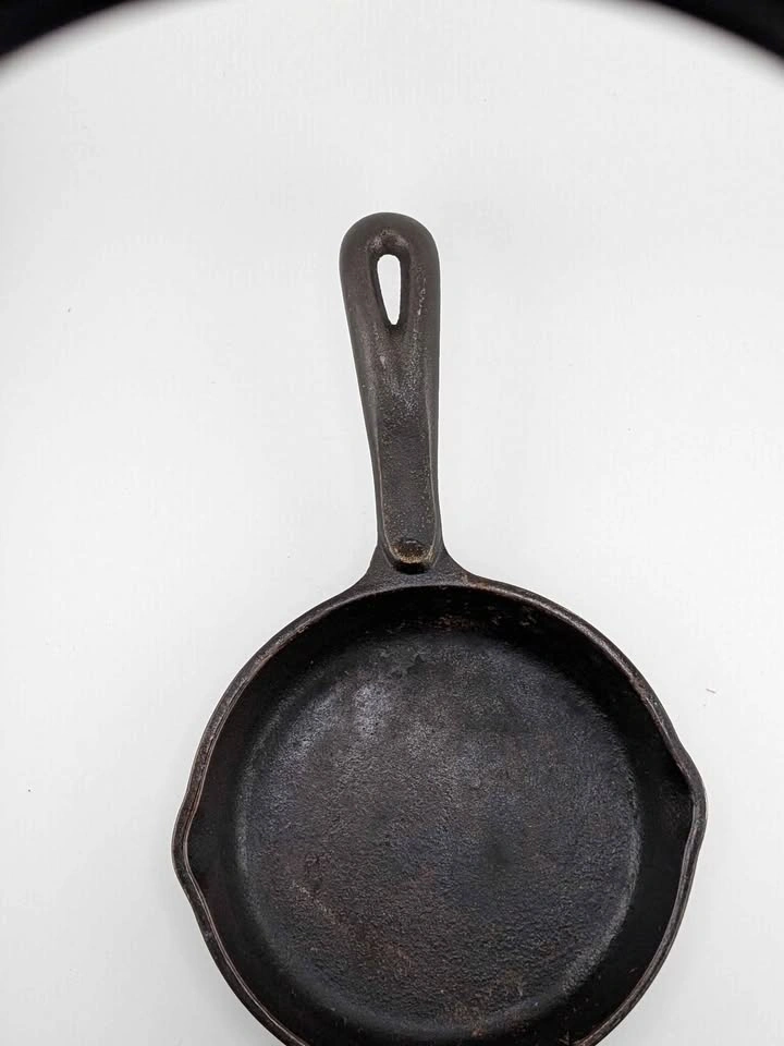 Wagner’s 1891 Original Cast Iron Skillet 6.5" - photo 5
