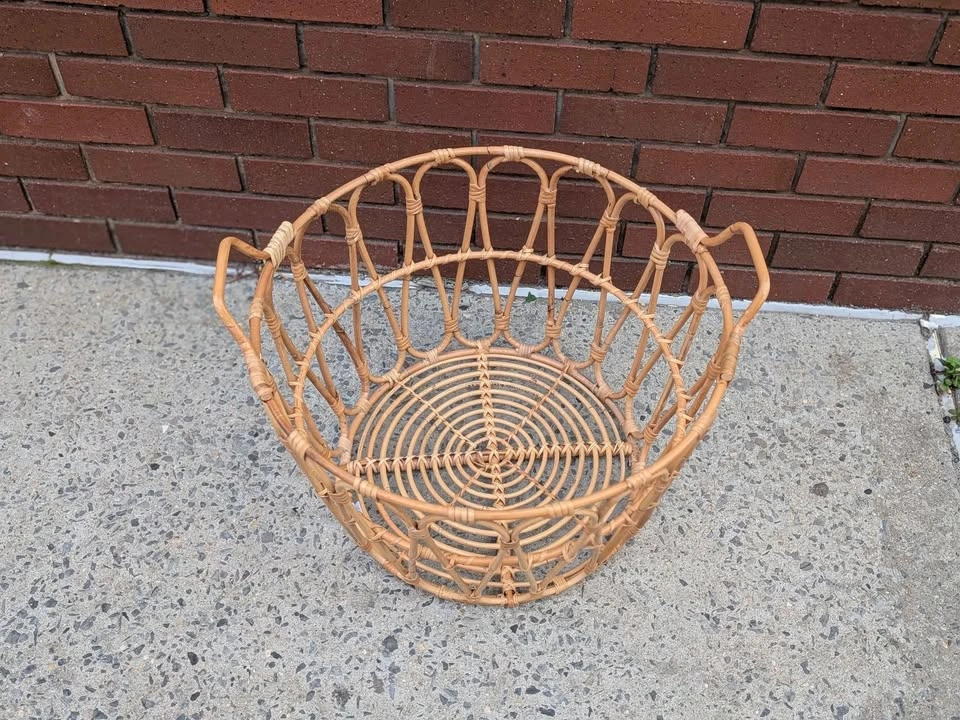IKEA Rattan Basket / Side Table Base – Natural Wicker - photo 2
