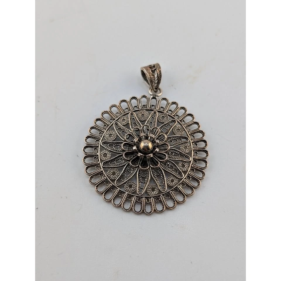 Vintage 925 Sterling Silver Filigree Pendant Floral Design