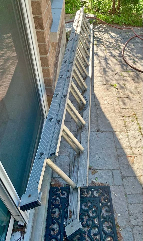 24 ft. Aluminum Extension Ladder (2-Section)