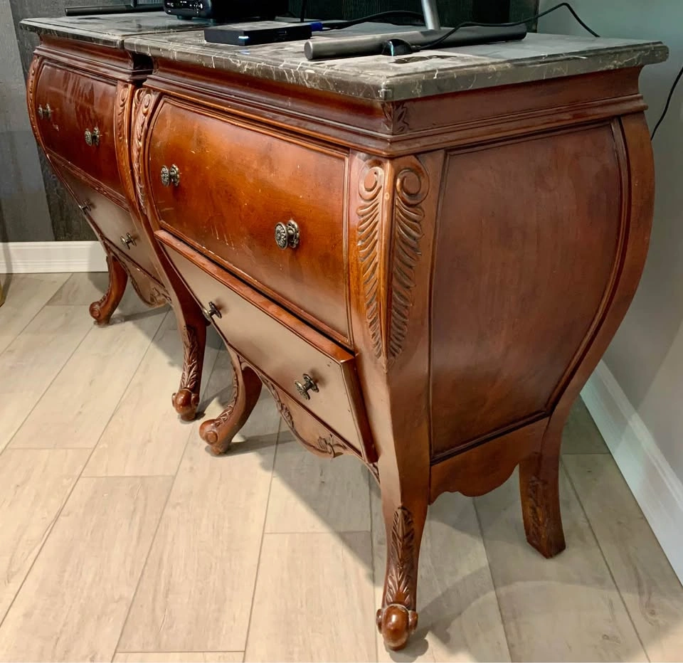 Pair of Vintage Bombay Company Nightstands / Chests - photo 4
