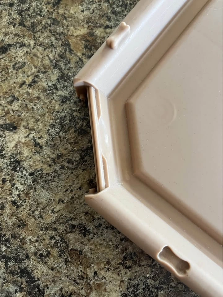 Puppy training pee pad holder - photo 3