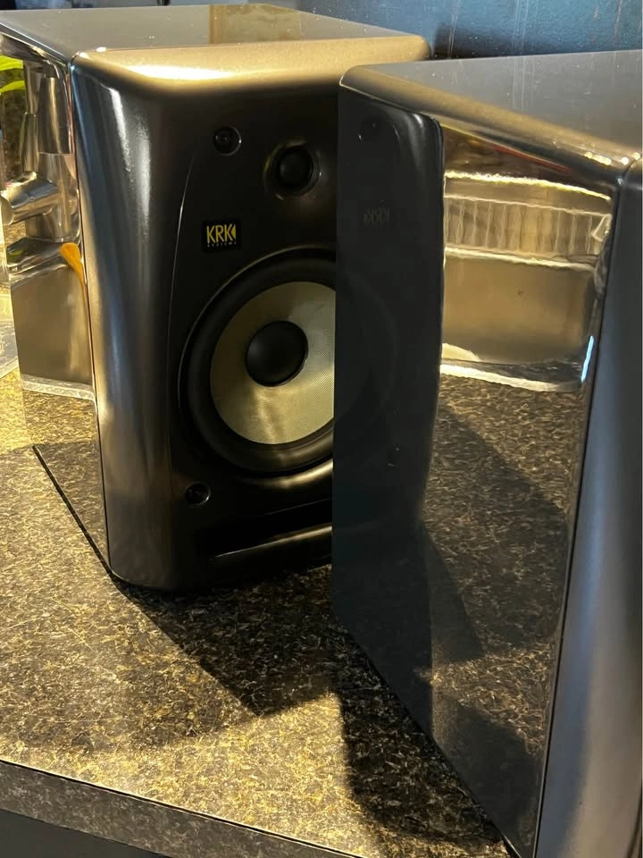 KRK Rokit 6 Grey Ferrari Edition - photo 3