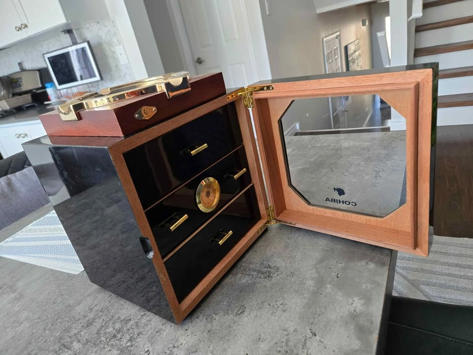 Cigar humidor & ashtray - photo 3