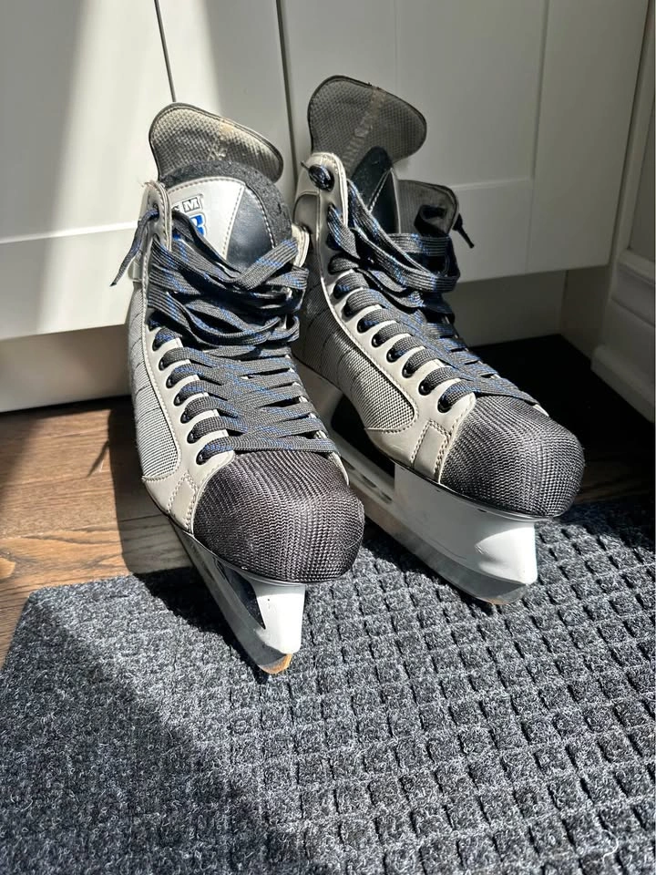 Ice Skates - Size 13