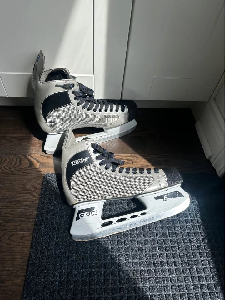 Ice Skates - Size 13 - photo 2
