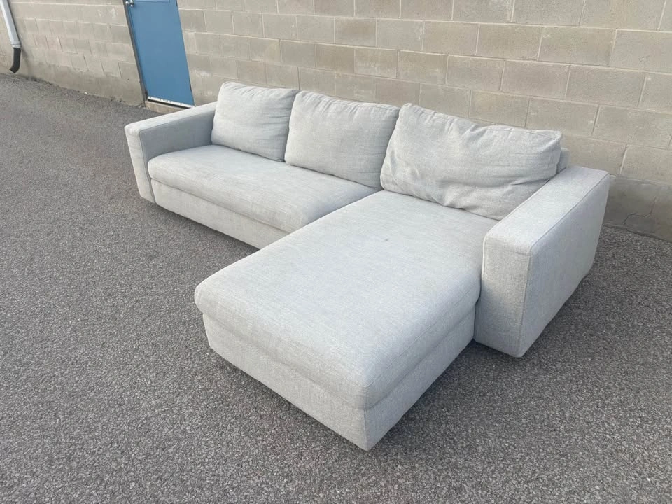 Light Grey Sectional Sofa with Chaise - photo 3
