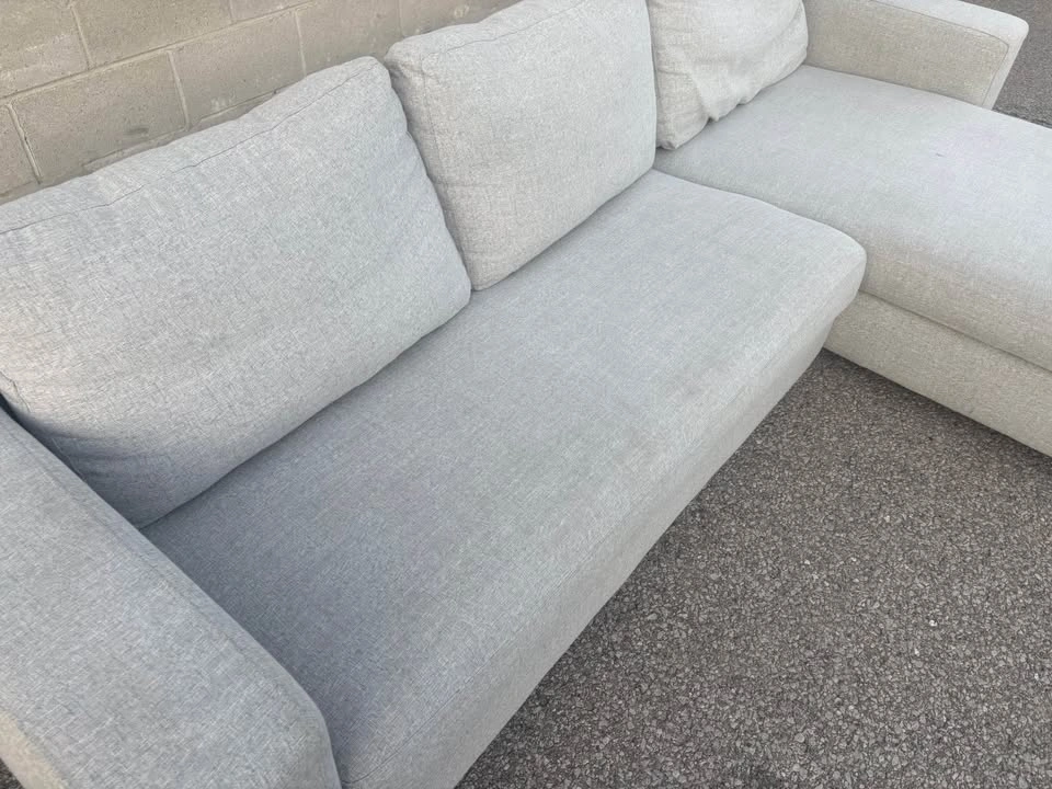 Light Grey Sectional Sofa with Chaise - photo 5