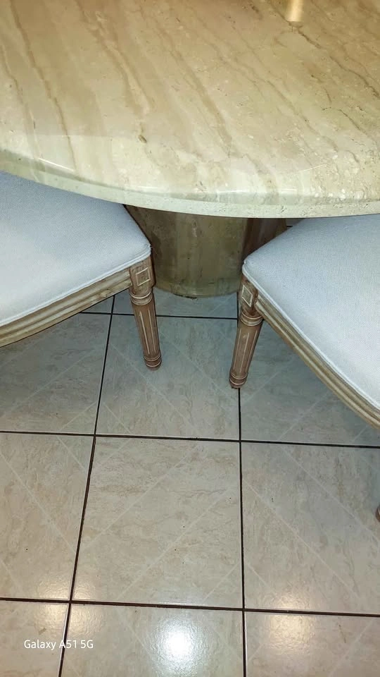 Solid marble table with beveled edges and 4 chairs - photo 2