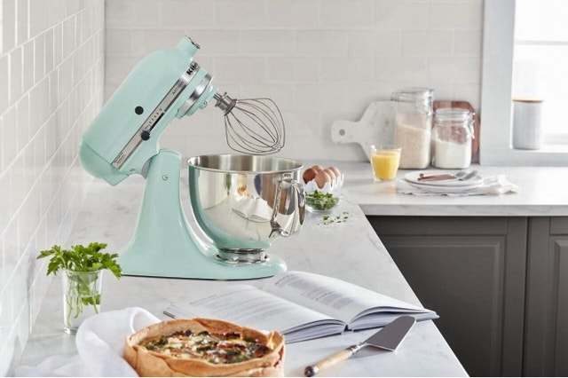 KitchenAid Artisan Series 5-Quart Tilt-Head Stand Mixer - photo 4