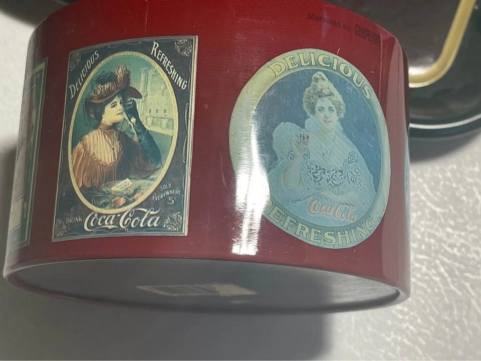 Coca Cola tin - no lid - photo 3