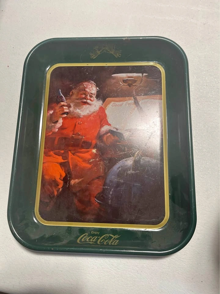 1983 Vintage Coca Cola Santa Claus Tray