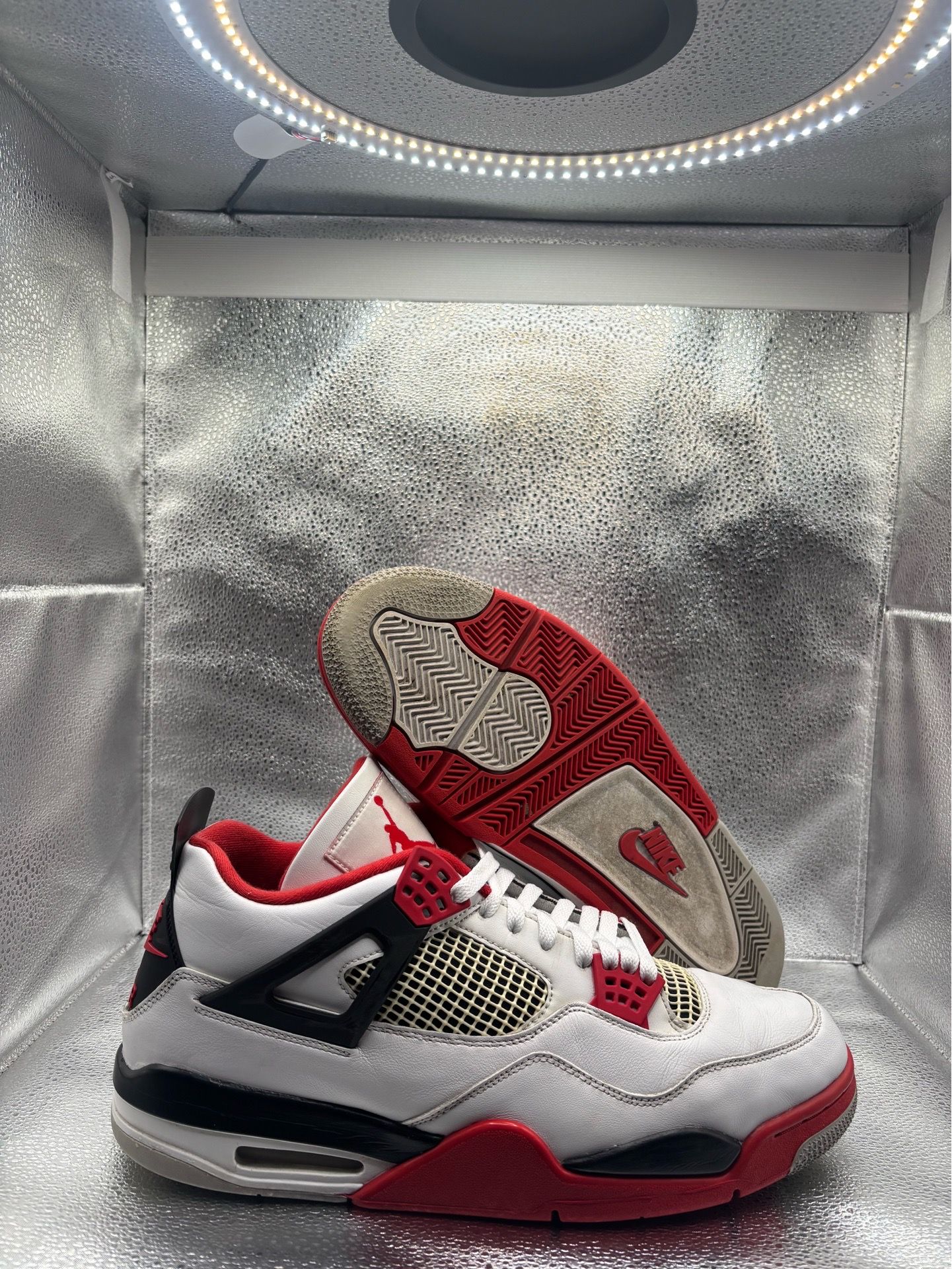 Air Jordan 4 fire red 2020