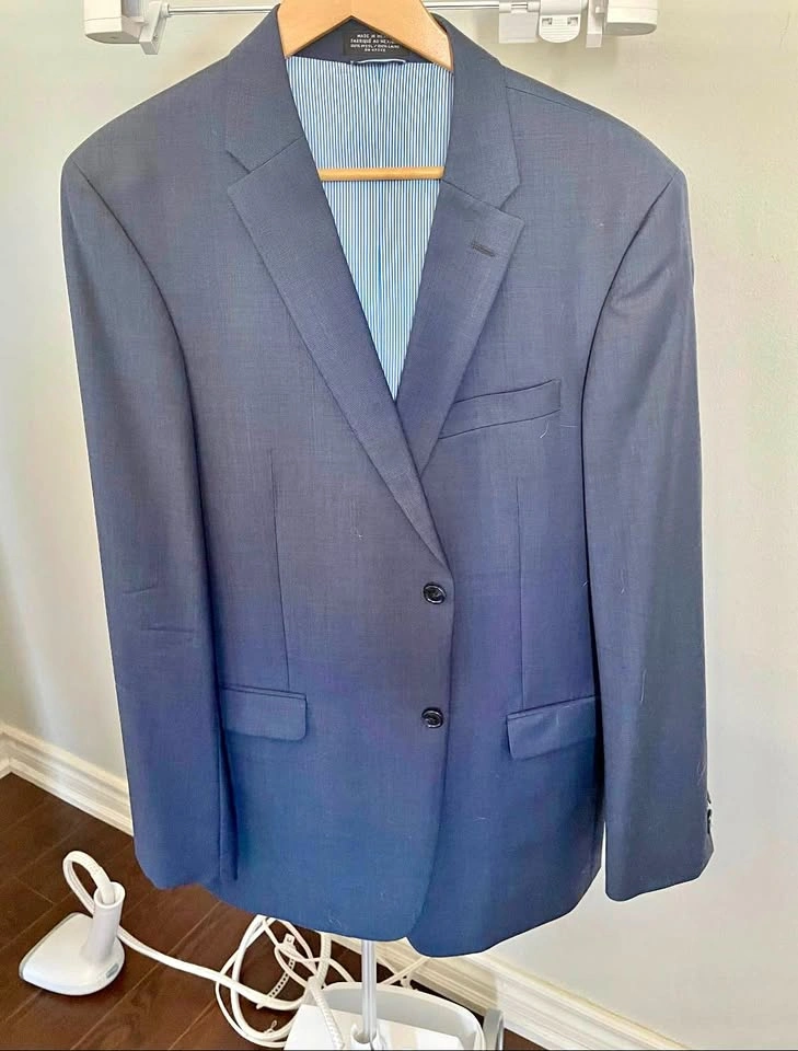 Tommy Hilfilger Men's Navy Suit