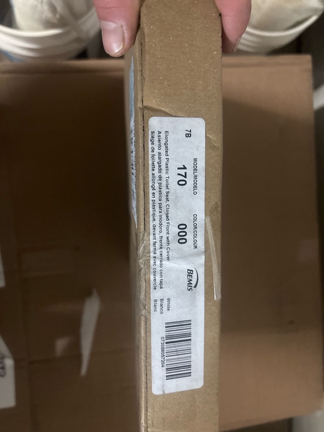 new in the box elongated toilet seat - photo 2