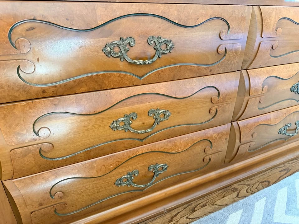 John Widdicomb Vintage French Provincial Dresser and Nightstands - photo 2