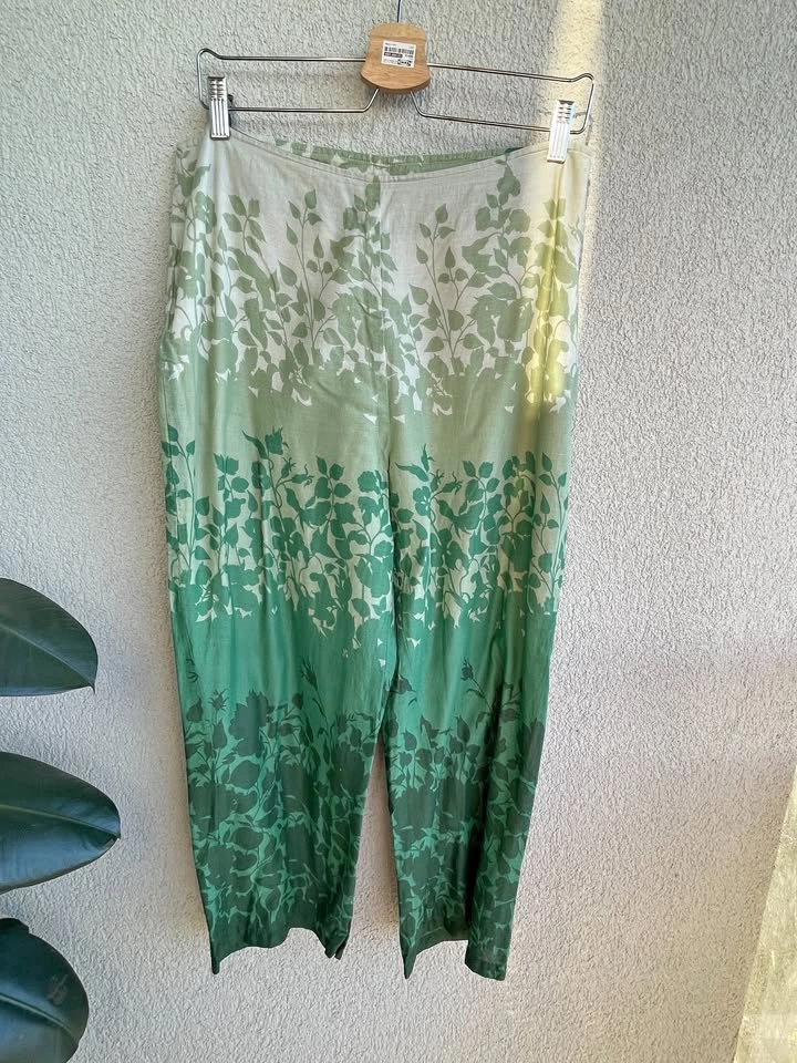 Size L, April Cornell 100% Cotton Floral Print Vintage Pants