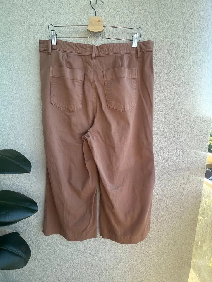 Size 16, GAP High Rise Wide Leg Crop Cotton Pants - photo 2
