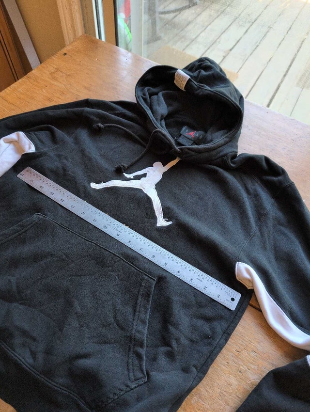 Air Jordan Hoodie men's medium black - photo 3