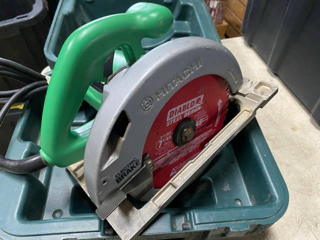 Hitachi 7-1/4” circular saw for sale