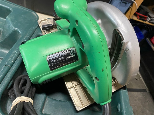 Hitachi 7-1/4” circular saw for sale - photo 2