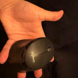 LOGITECH WIRELESS KEYBOARD AND MOUSE