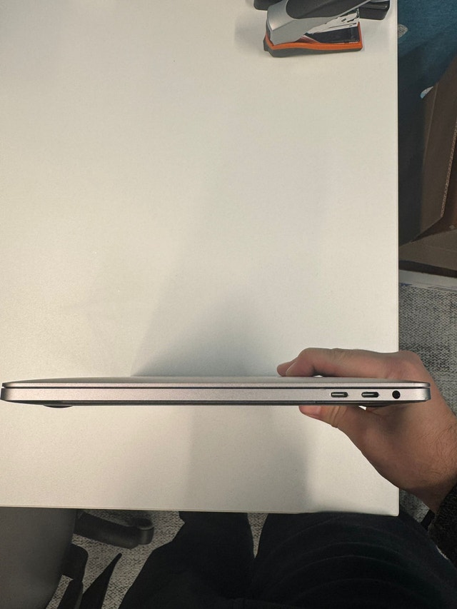 MACBOOK PRO 2018 - photo 3