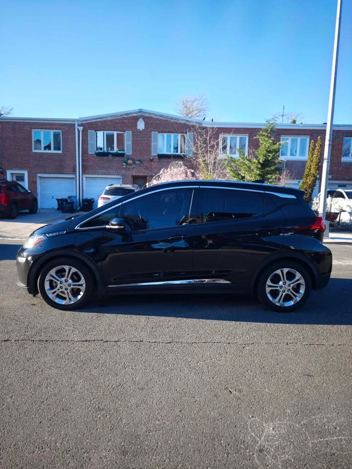2020 Chevrolet Bolt EV · 2LT Hatchback 4D - photo 2